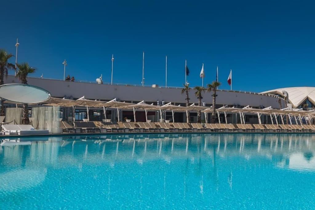 Designer 2Br Home With Stunning Views In St Pauls By 360 Estates San Pawl il-Baħar Zewnętrze zdjęcie