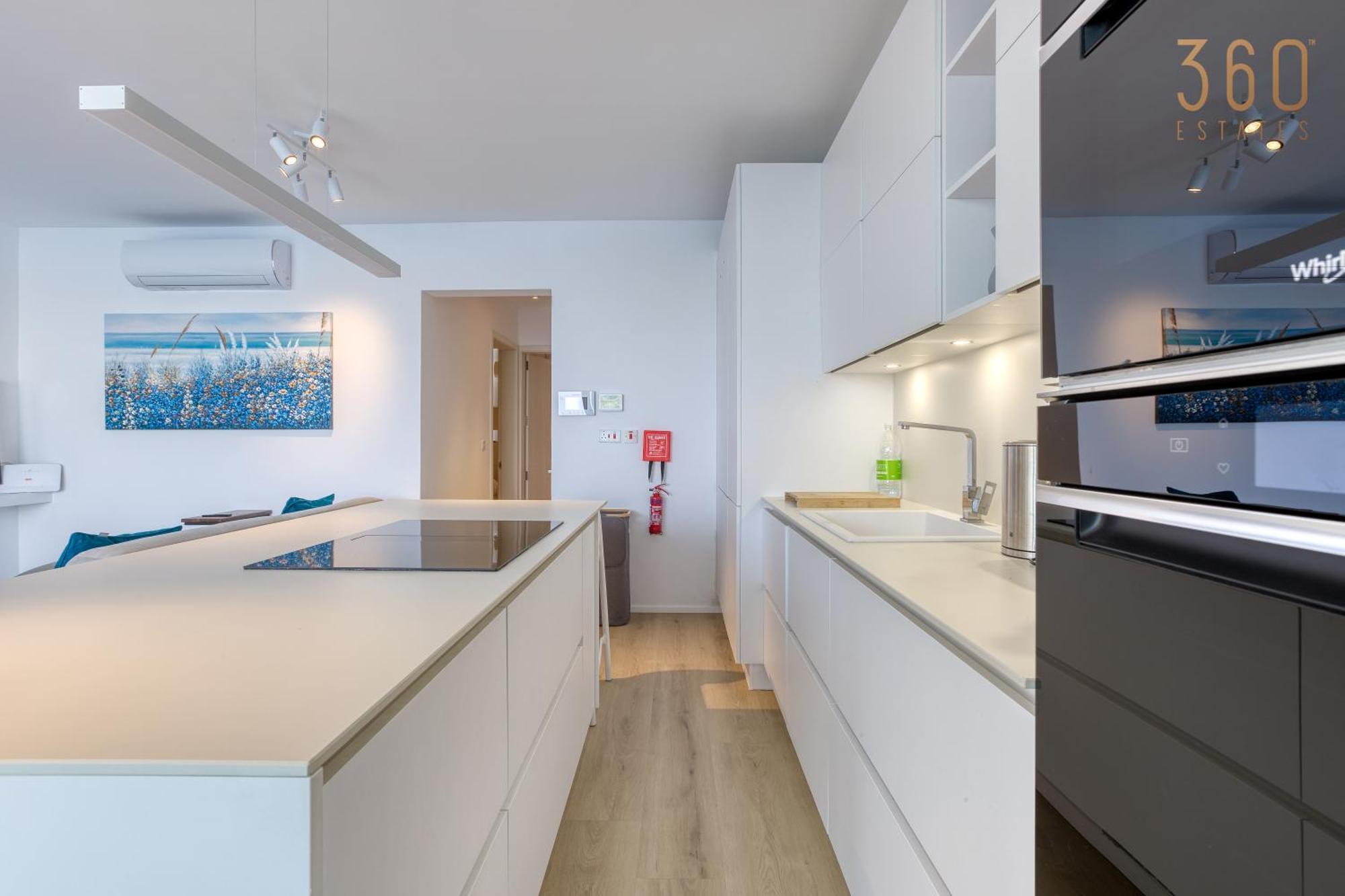 Designer 2Br Home With Stunning Views In St Pauls By 360 Estates San Pawl il-Baħar Zewnętrze zdjęcie